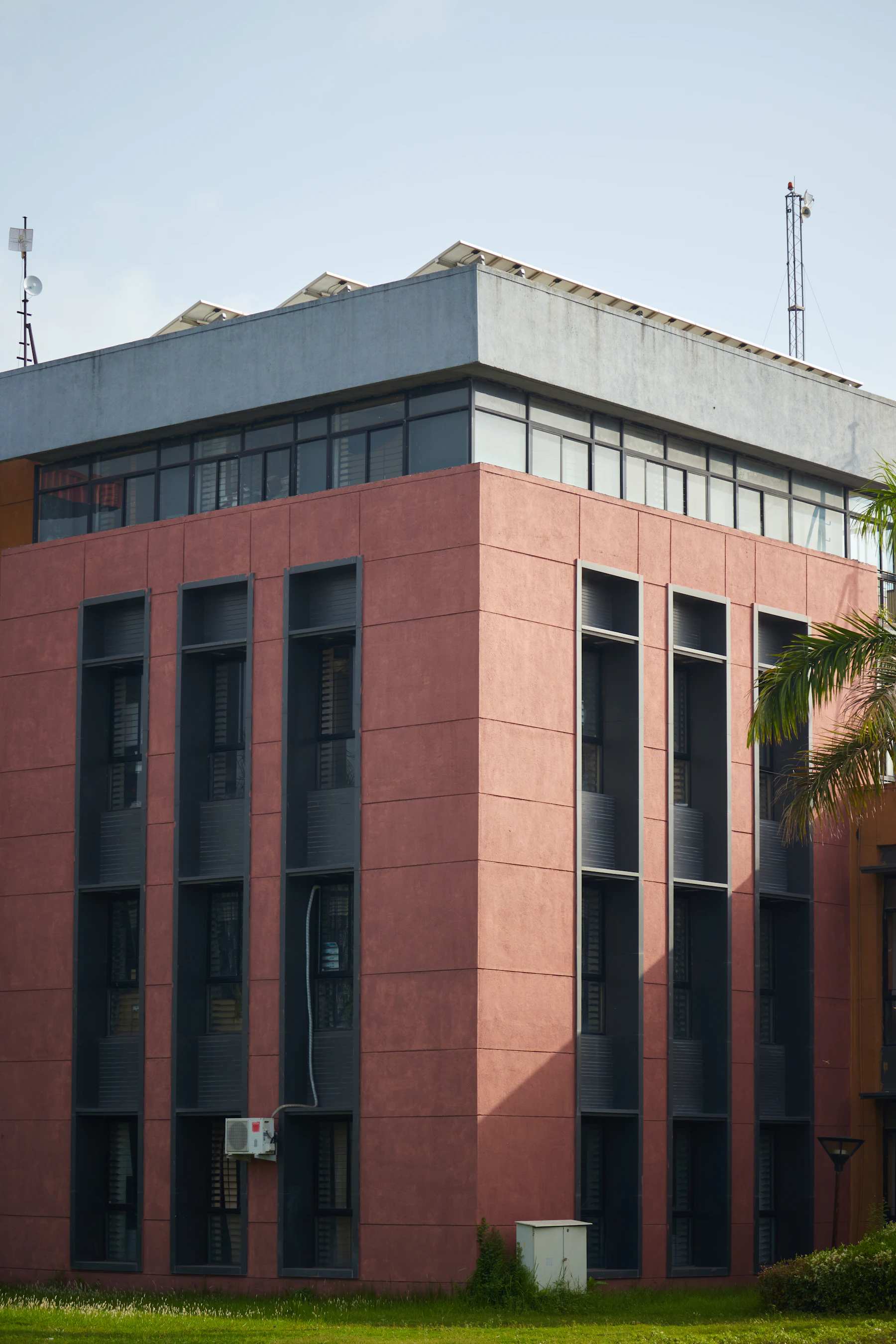 A contemporary community building in Gujarat